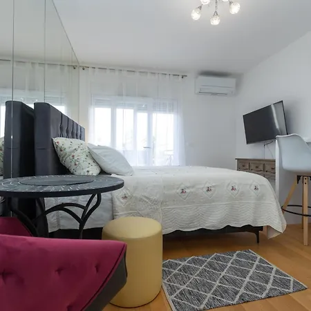 Apartamento Teny Apartment With Balcony And Private Parking Zadar
